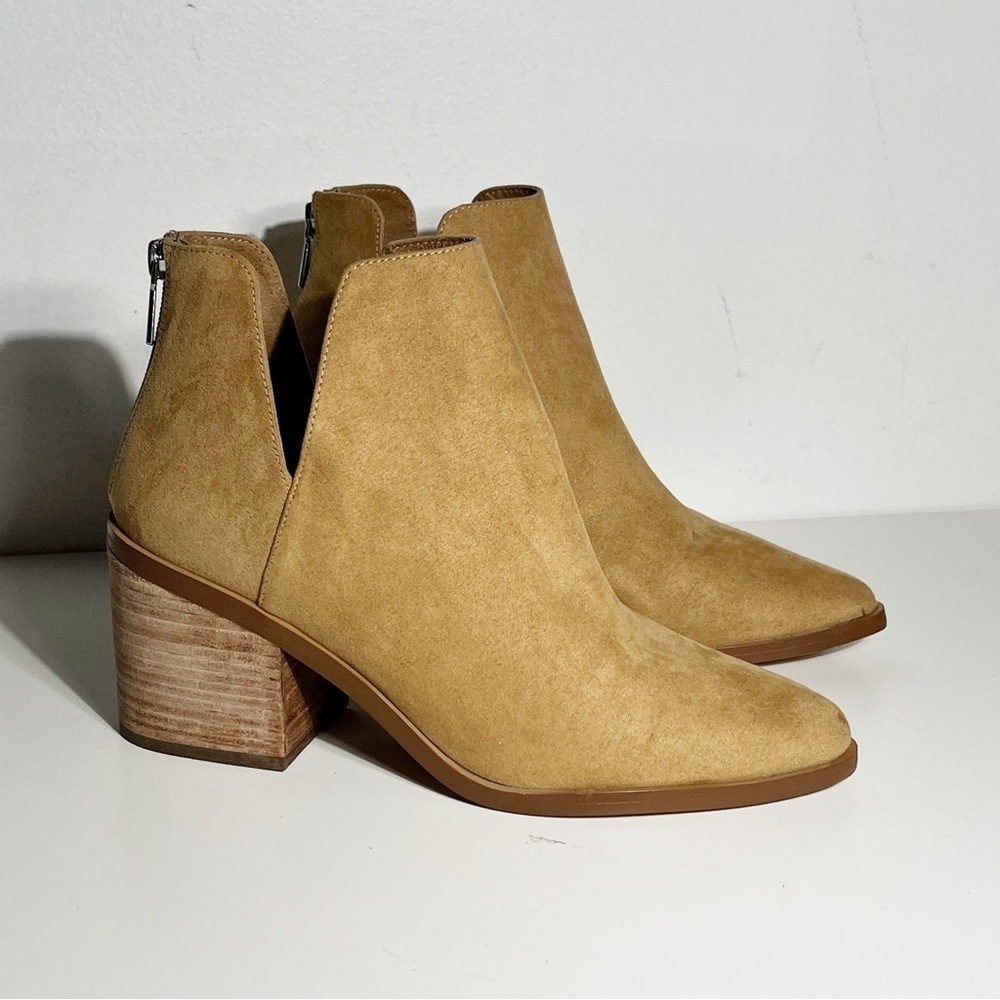 Bp Brynne Bootie size 9
Chestnut